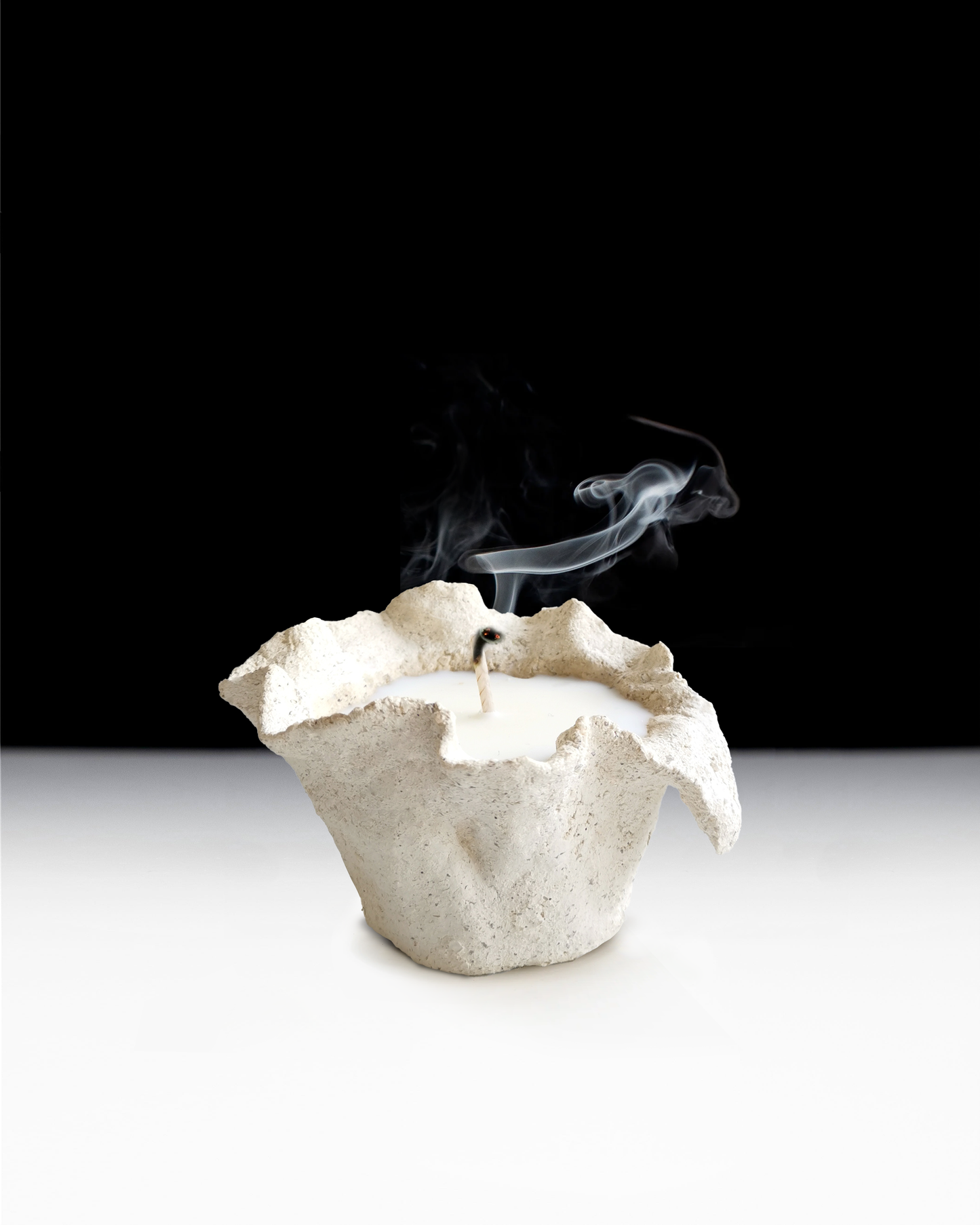 Dune Wave Handcrafted Art Candle-White Clay