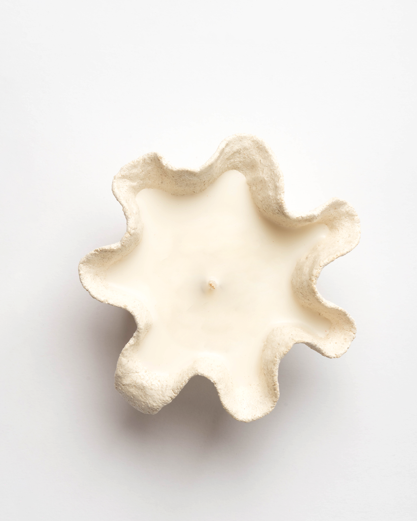 Dune Wave Handcrafted Art Candle-White Clay